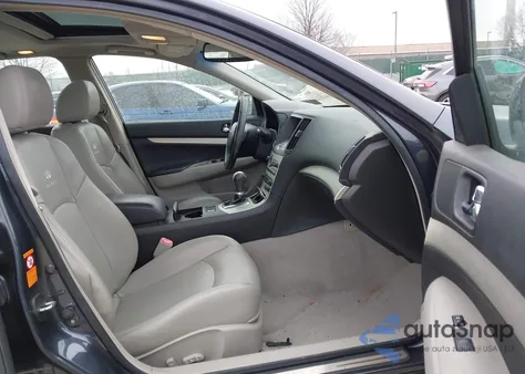 2008 Infiniti G35 Journey z USA, uszkodzony, nr VIN JNKBV61EX8M206677